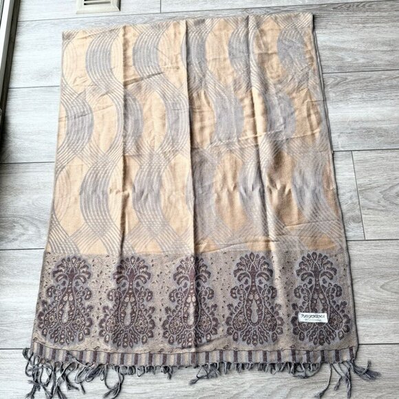 Pashmina Champagne Paisley Print Boho Scarf Shawl - Picture 5 of 8